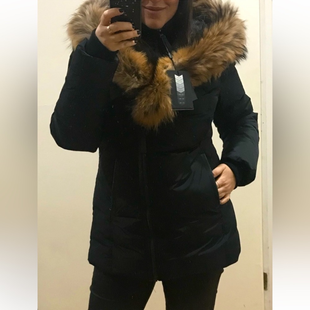 Selling my mackage coat, amazing condition and perfect for the weather.